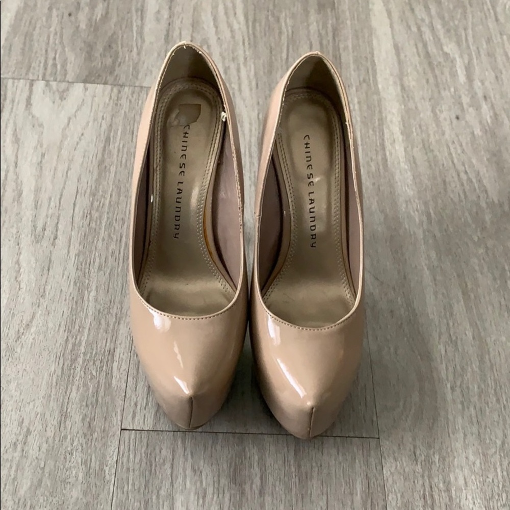 Chinese Laundry Nude Platform Pumps